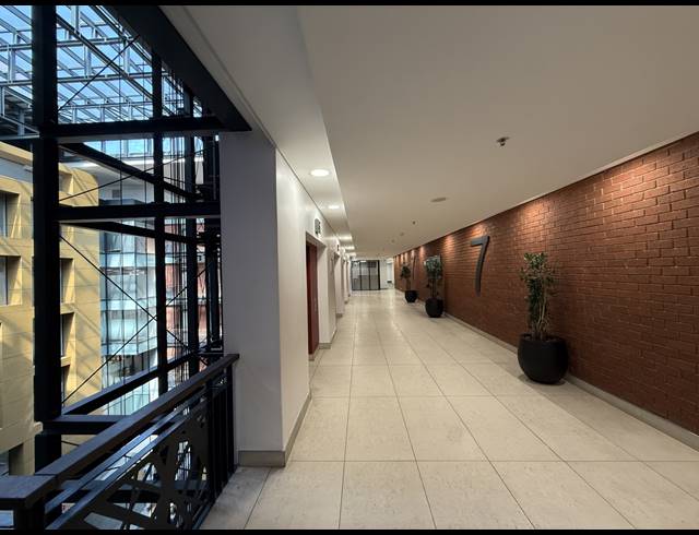 1,287M² OFFICE TO LET IN CAPE TOWN CITY CENTRE